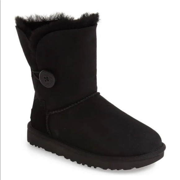 Women’s UGG Bailey Button Short Black Boots - Picture 1 of 7